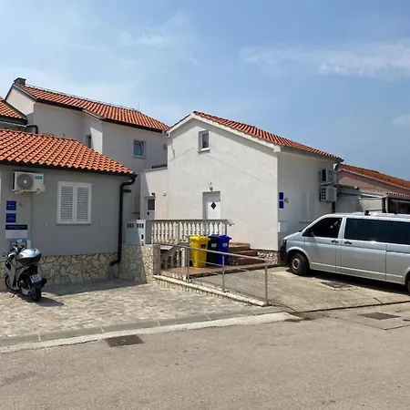 Michael & Petra , Omisalj, Insel Krk, Kroatien Apartman Omisalj